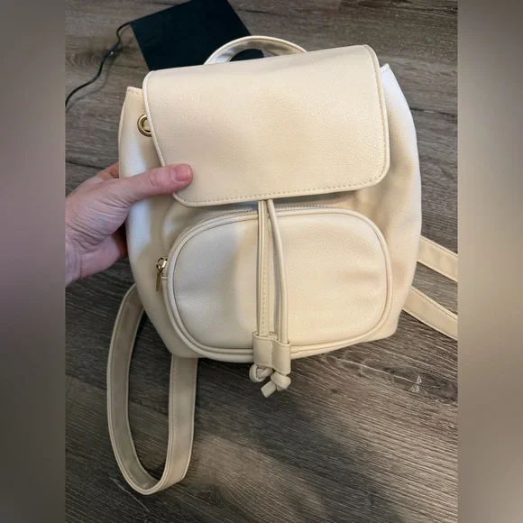 2.66 lbs of Craft Jewelry and a Small Backpack purse - Picture 7 of 13